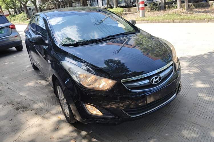 Used Hyundai Elantra (5th Generation / Langdong) 2015 1.6L Automatic Fashion Model Exterior 1