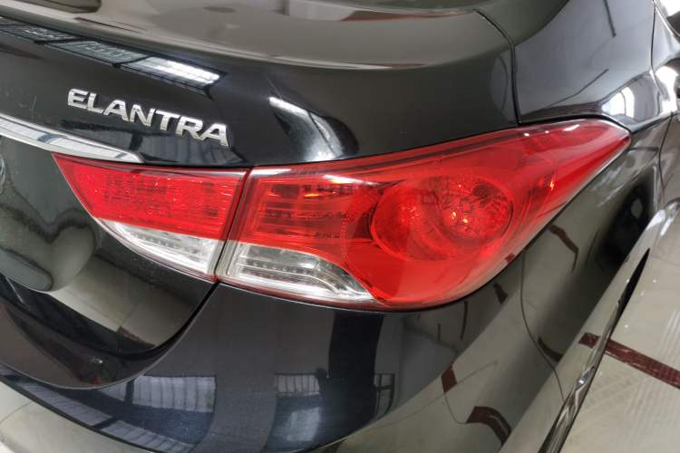 Used Hyundai Elantra (5th Generation / Langdong) 2015 1.6L Automatic Leading Model Exterior 3