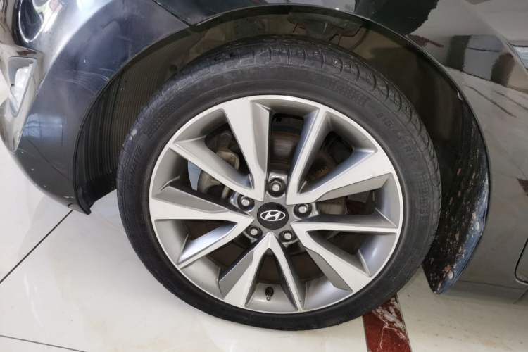 Used Hyundai Elantra (5th Generation / Langdong) 2015 1.6L Automatic Leading Model Exterior 4