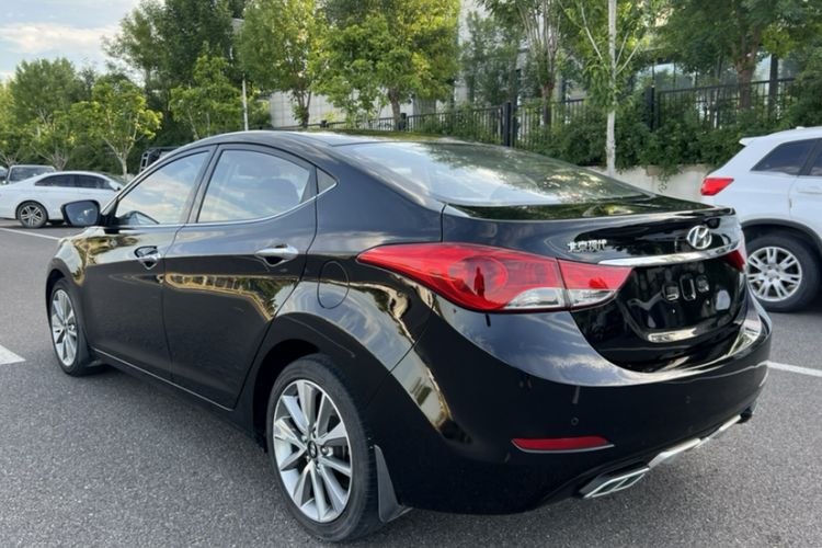 Used Hyundai Elantra (5th Generation / Langdong) 2015 1.6L Automatic Luxury Model Exterior 4