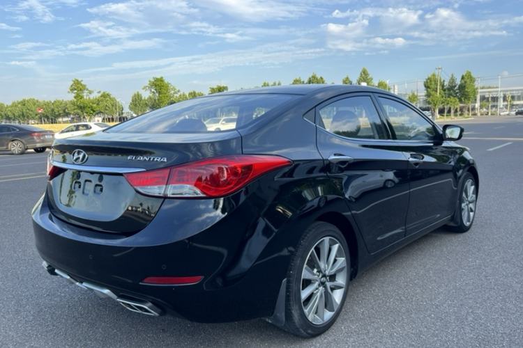 Used Hyundai Elantra (5th Generation / Langdong) 2015 1.6L Automatic Luxury Model Exterior 5