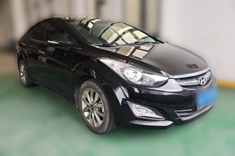 Used Hyundai Elantra (5th Generation / Langdong) 2015 1.6L Manual Leading Model Front Right 45 Deg