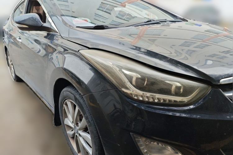 Used Hyundai Elantra (5th Generation / Langdong) 2015 1.6L Manual Leading Model Front Right 45 Deg