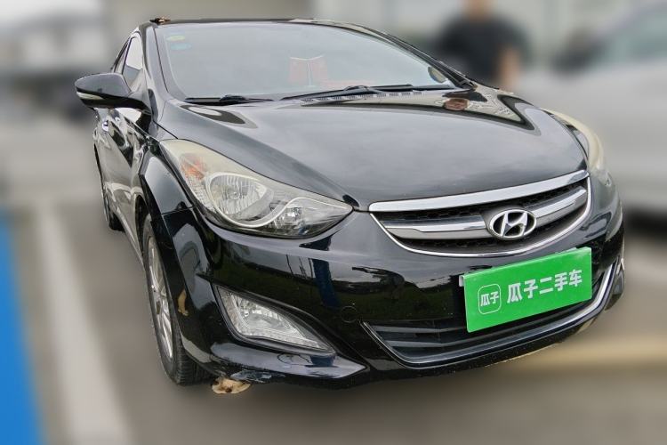 Used Hyundai Elantra (5th Generation / Langdong) 2015 1.6L Manual Leading Model Front Right 45 Deg