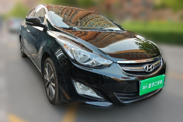 Used Hyundai Elantra (5th Generation / Langdong) 2015 1.6L Automatic Leading Model Front Right 45 Deg