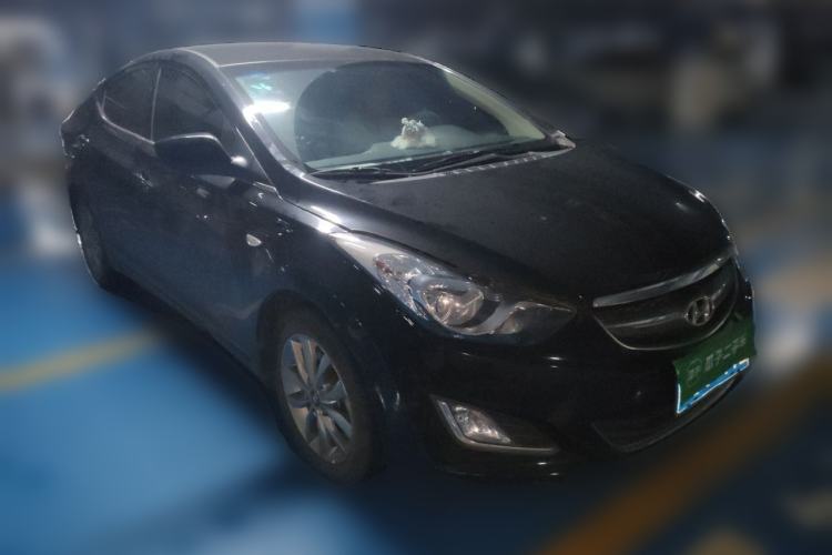 Used Hyundai Elantra (5th Generation / Langdong) 2015 1.6L Automatic Fashion Model Front Right 45 Deg
