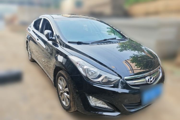 Used Hyundai Elantra (5th Generation / Langdong) 2015 1.6L Manual Leading Model Front Right 45 Deg