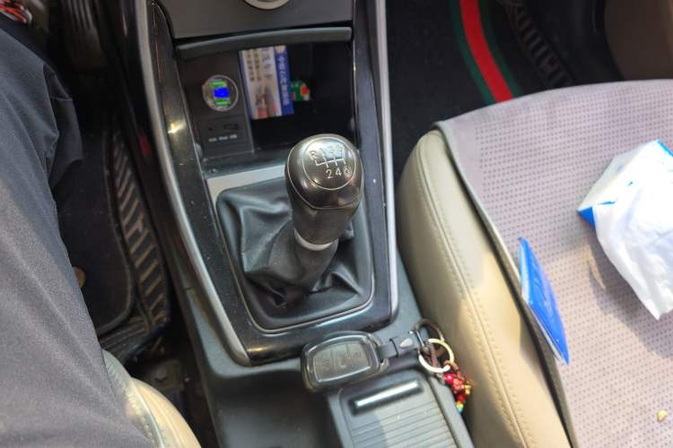 Used Hyundai Elantra (5th Generation / Langdong) 2015 1.6L Manual Leading Model Gear Lever