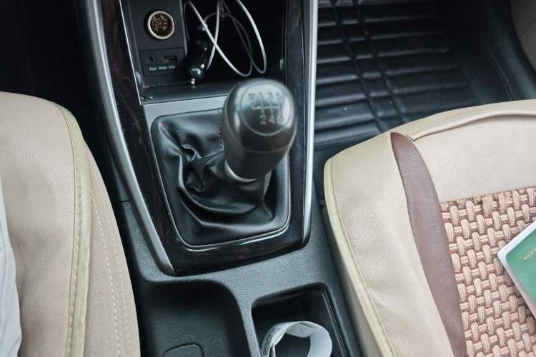 Used Hyundai Elantra (5th Generation / Langdong) 2015 1.6L Manual Leading Model Gear Lever