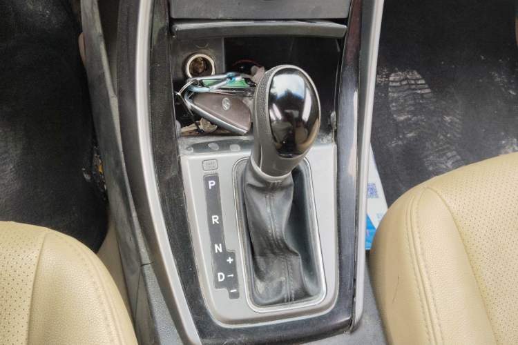 Used Hyundai Elantra (5th Generation / Langdong) 2015 1.6L Automatic Leading Model Gear Lever