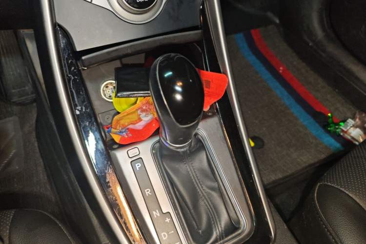 Used Hyundai Elantra (5th Generation / Langdong) 2015 1.6L Automatic Luxury Model Gear Lever
