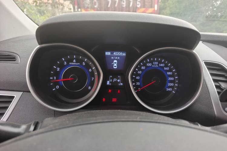 Used Hyundai Elantra (5th Generation / Langdong) 2015 1.6L Automatic Luxury Model Instrument Cluster
