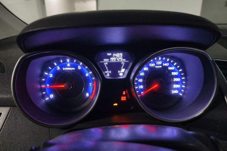 Used Hyundai Elantra (5th Generation / Langdong) 2015 1.6L Manual Fashion Edition Instrument Cluster