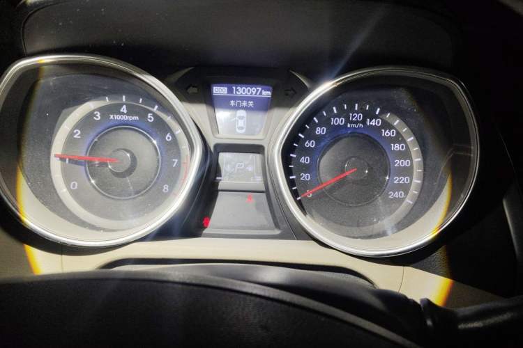Used Hyundai Elantra (5th Generation / Langdong) 2015 1.6L Automatic Leading Model Instrument Cluster