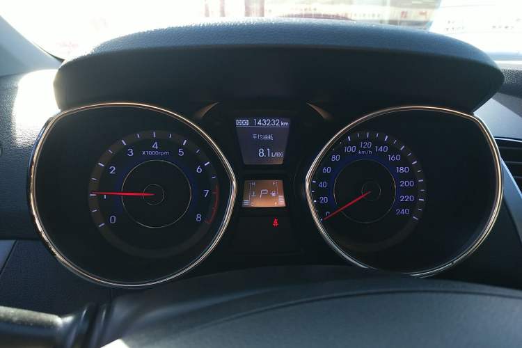 Used Hyundai Elantra (5th Generation / Langdong) 2015 1.6L Automatic Leading Model Instrument Cluster