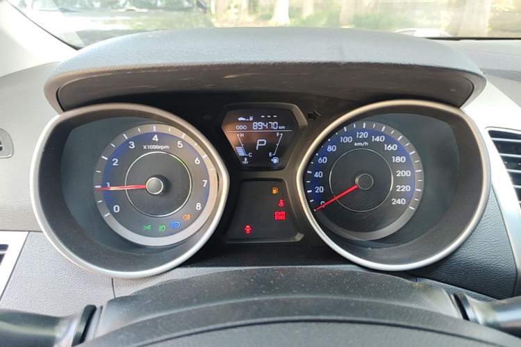 Used Hyundai Elantra (5th Generation / Langdong) 2015 1.6L Automatic Fashion Model Instrument Cluster