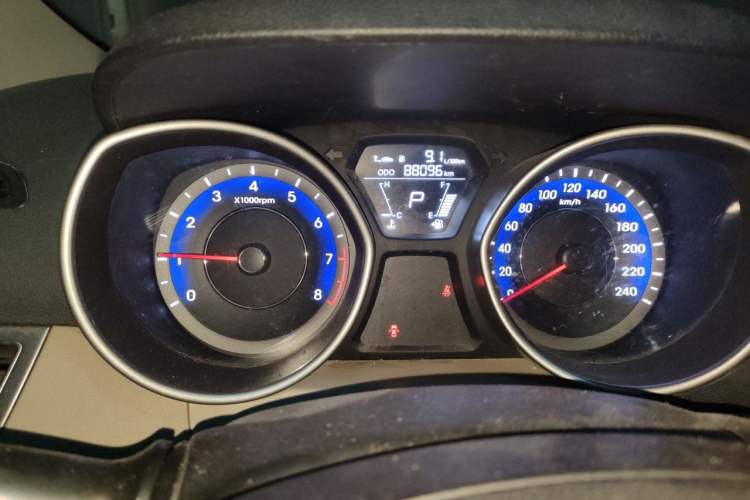 Used Hyundai Elantra (5th Generation / Langdong) 2015 1.6L Automatic Fashion Model Instrument Cluster