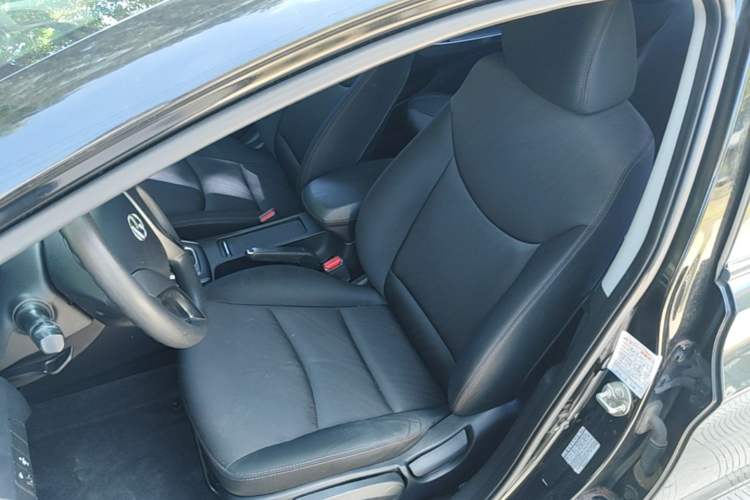 Used Hyundai Elantra (5th Generation / Langdong) 2015 1.6L Automatic Fashion Model Left Front Seat