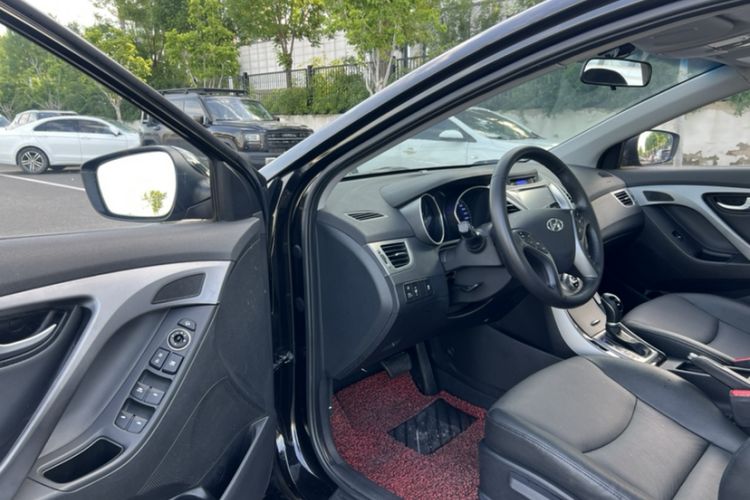 Used Hyundai Elantra (5th Generation / Langdong) 2015 1.6L Automatic Luxury Model Left Front Seat