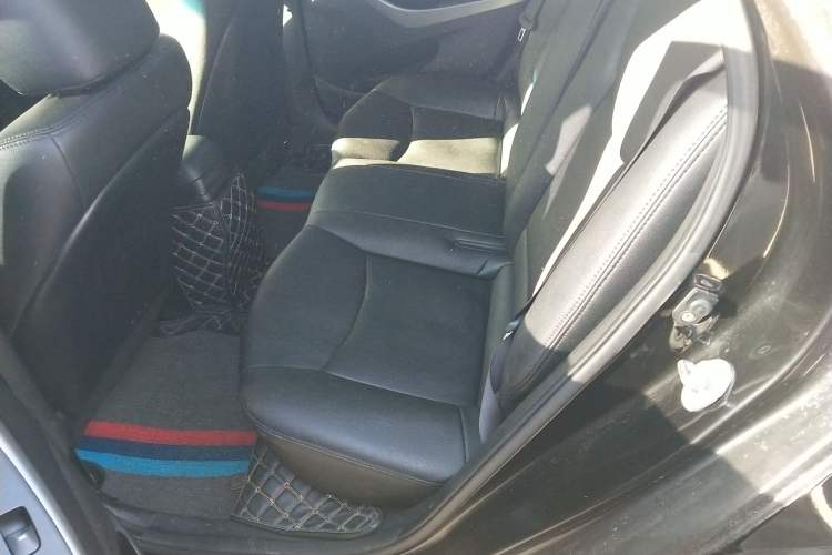 Used Hyundai Elantra (5th Generation / Langdong) 2015 1.6L Automatic Leading Model Left Rear Seat