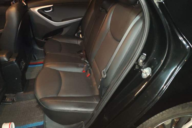 Used Hyundai Elantra (5th Generation / Langdong) 2015 1.6L Automatic Luxury Model Left Rear Seat