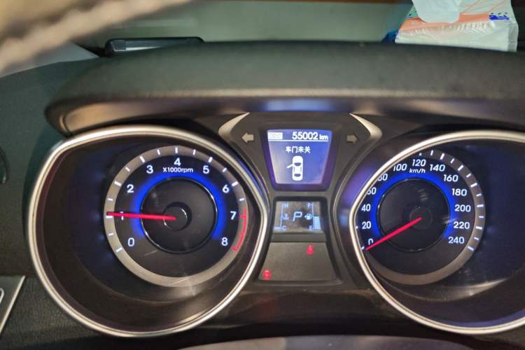 Used Hyundai Elantra (5th Generation / Langdong) 2015 1.6L Automatic Luxury Model Odometer Close Up