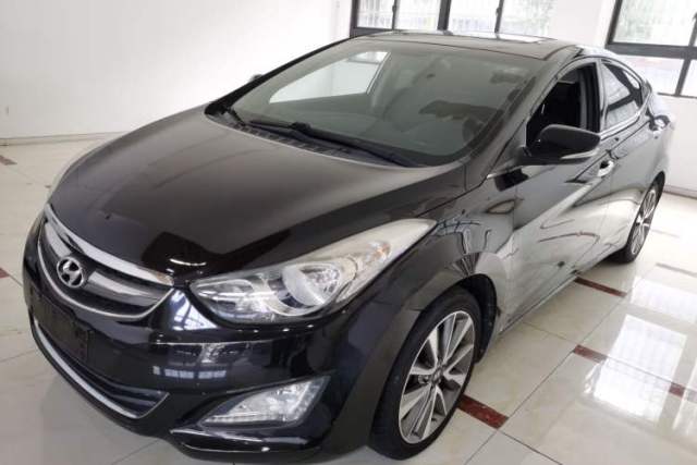 Ojetý Hyundai Elantra (5th Generation / Langdong) 2015 1.6L Automatic Leading Model