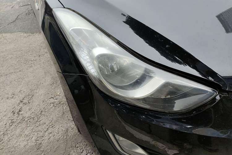 Used Hyundai Elantra (5th Generation / Langdong) 2015 1.6L Automatic Fashion Model Right Front Headlight