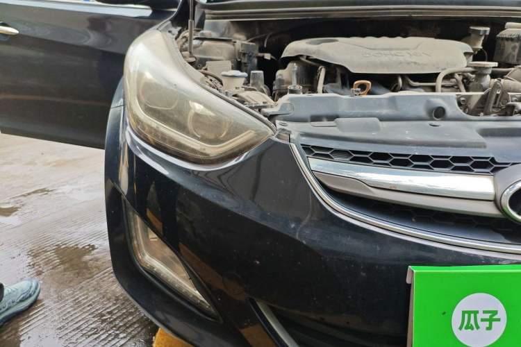 Used Hyundai Elantra (5th Generation / Langdong) 2015 1.6L Manual Leading Model Right Front Headlight