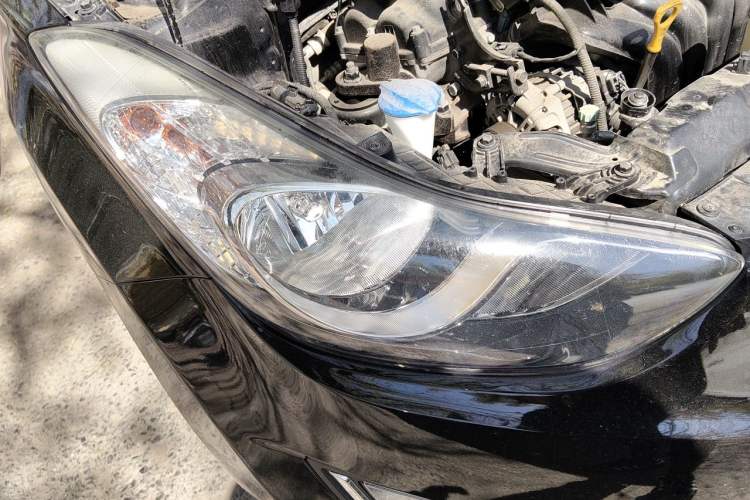 Used Hyundai Elantra (5th Generation / Langdong) 2015 1.6L Manual Fashion Edition Right Front Headlight