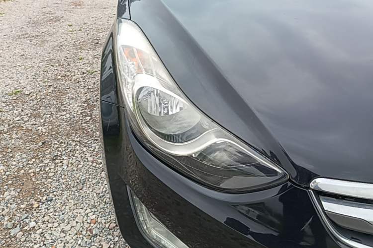 Used Hyundai Elantra (5th Generation / Langdong) 2015 1.6L Automatic Leading Model Right Front Headlight