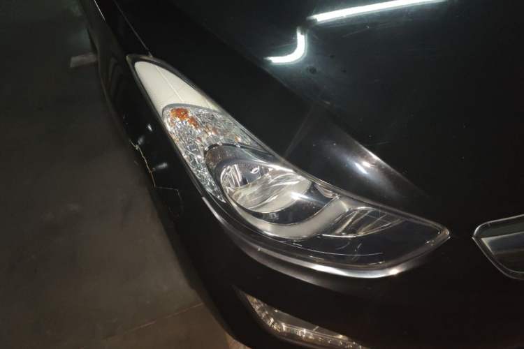 Used Hyundai Elantra (5th Generation / Langdong) 2015 1.6L Automatic Luxury Model Right Front Headlight
