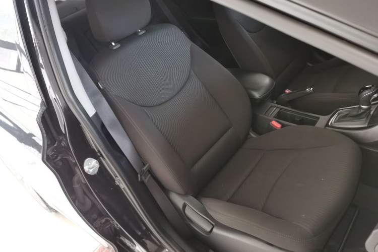 Used Hyundai Elantra (5th Generation / Langdong) 2015 1.6L Automatic Leading Model Right Front Seat