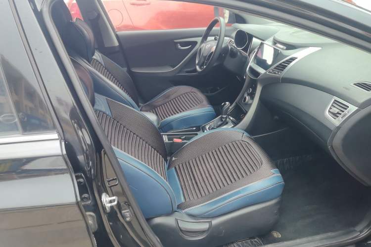 Used Hyundai Elantra (5th Generation / Langdong) 2015 1.6L Automatic Leading Model Right Front Seat