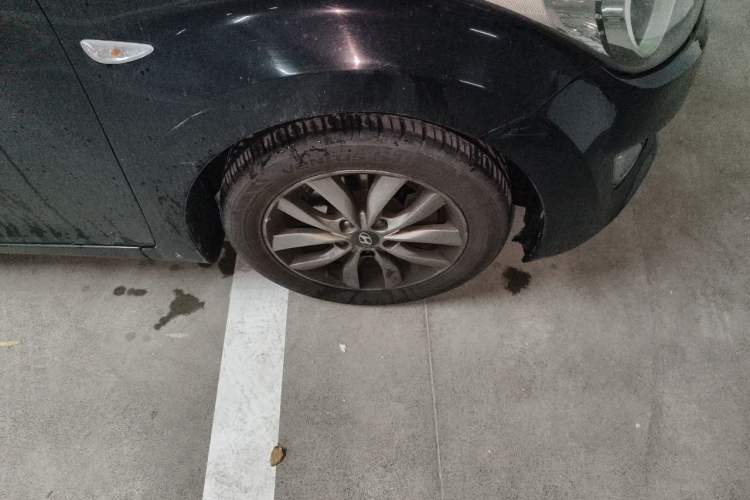 Used Hyundai Elantra (5th Generation / Langdong) 2015 1.6L Manual Fashion Edition Right Front Wheel Hub