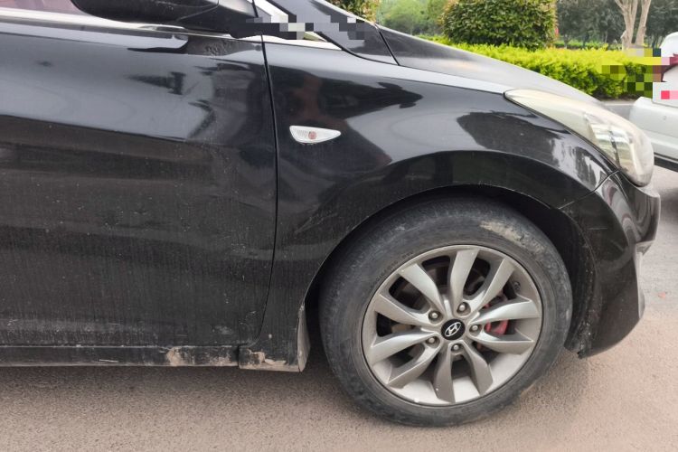 Used Hyundai Elantra (5th Generation / Langdong) 2015 1.6L Automatic Fashion Model Right Front Wheel Hub