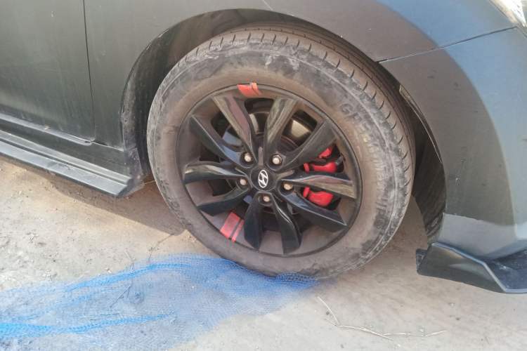 Used Hyundai Elantra (5th Generation / Langdong) 2015 1.6L Manual Leading Model Right Front Wheel Hub