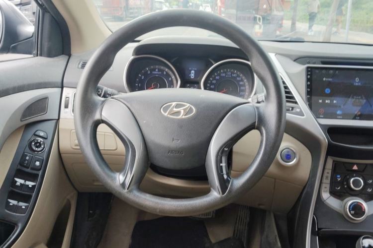 Used Hyundai Elantra (5th Generation / Langdong) 2015 1.6L Automatic Leading Model Steering Wheel