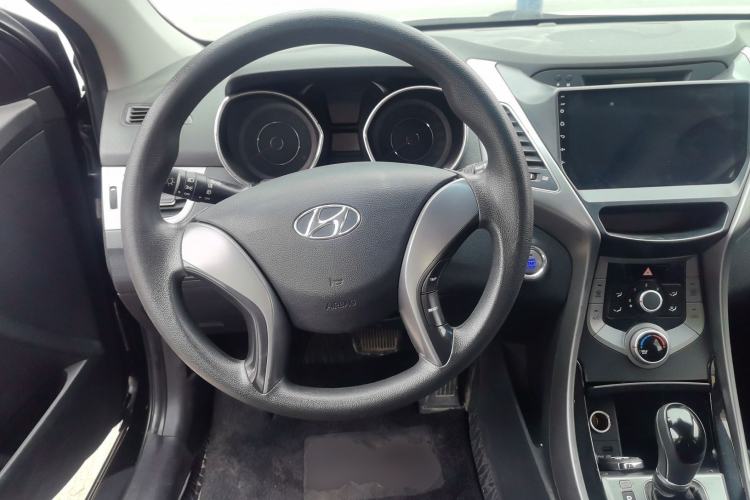 Used Hyundai Elantra (5th Generation / Langdong) 2015 1.6L Automatic Leading Model Steering Wheel