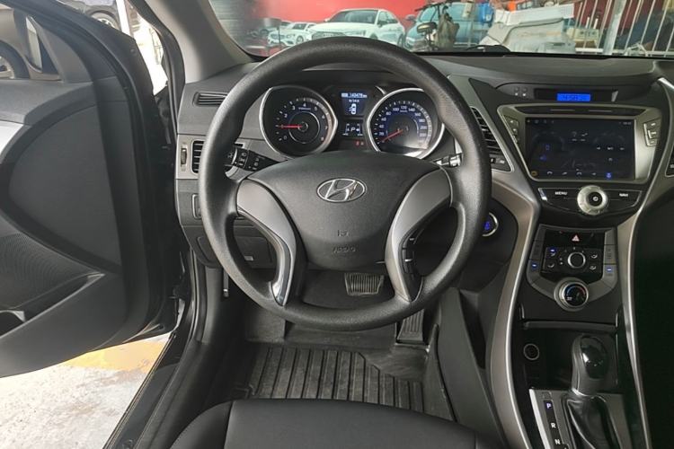 Used Hyundai Elantra (5th Generation / Langdong) 2015 1.6L Automatic Leading Model Steering Wheel