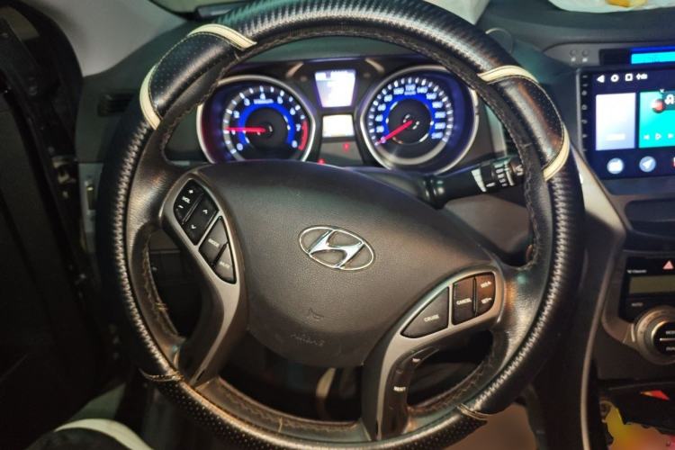 Used Hyundai Elantra (5th Generation / Langdong) 2015 1.6L Automatic Luxury Model Steering Wheel