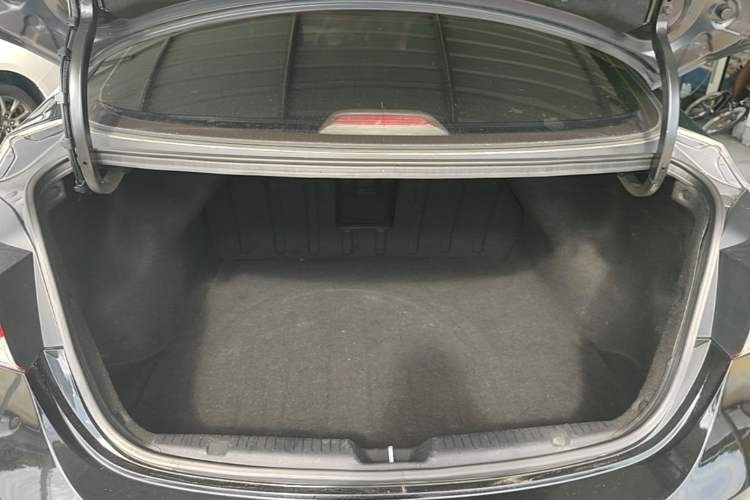 Used Hyundai Elantra (5th Generation / Langdong) 2015 1.6L Automatic Leading Model Trunk