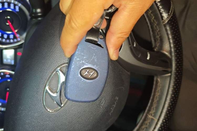 Used Hyundai Elantra (5th Generation / Langdong) 2015 1.6L Automatic Luxury Model Vehicle Key