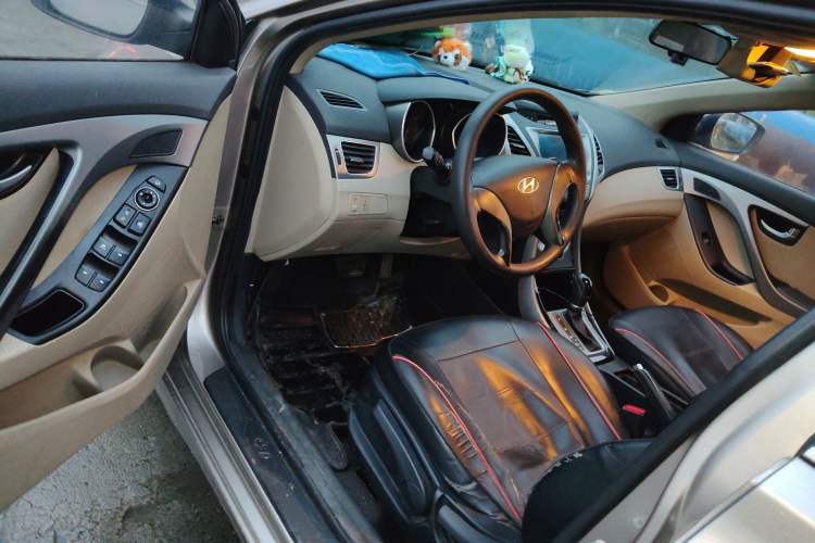 Used Hyundai Elantra (5th Generation / Langdong) 2015 1.6L Automatic Leading Model Driver Seat