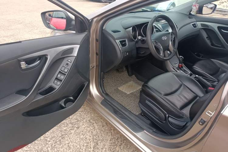 Used Hyundai Elantra (5th Generation / Langdong) 2015 1.6L Automatic Leading Model Driver Seat
