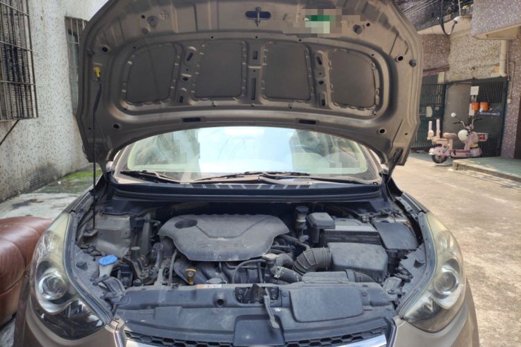 Used Hyundai Elantra (5th Generation / Langdong) 2015 1.6L Automatic Luxury Model Engine Bay