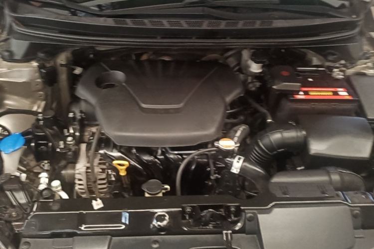 Used Hyundai Elantra (5th Generation / Langdong) 2015 1.6L Automatic Leading Model Engine Bay