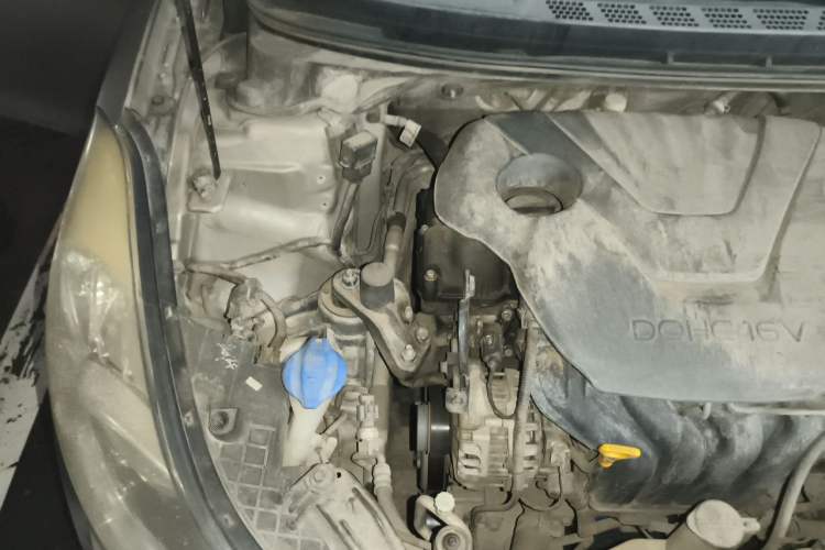 Used Hyundai Elantra (5th Generation / Langdong) 2015 1.6L Automatic Fashion Model Engine Bay Right