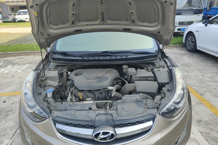 Used Hyundai Elantra (5th Generation / Langdong) 2015 1.6L Automatic Fashion Model Engine Bay