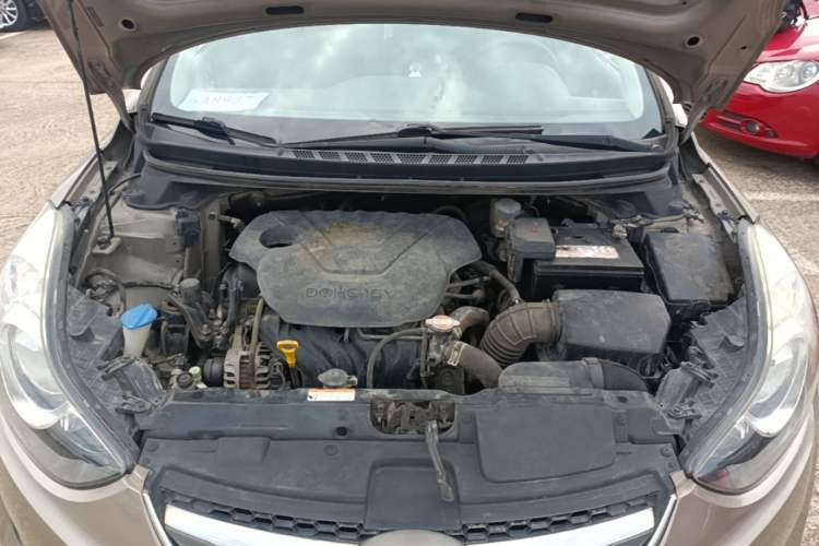 Used Hyundai Elantra (5th Generation / Langdong) 2015 1.6L Automatic Leading Model Engine Bay